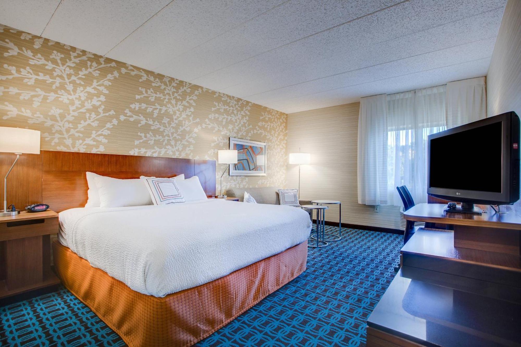 Fairfield Inn By Marriott Еймсбері Екстер'єр фото