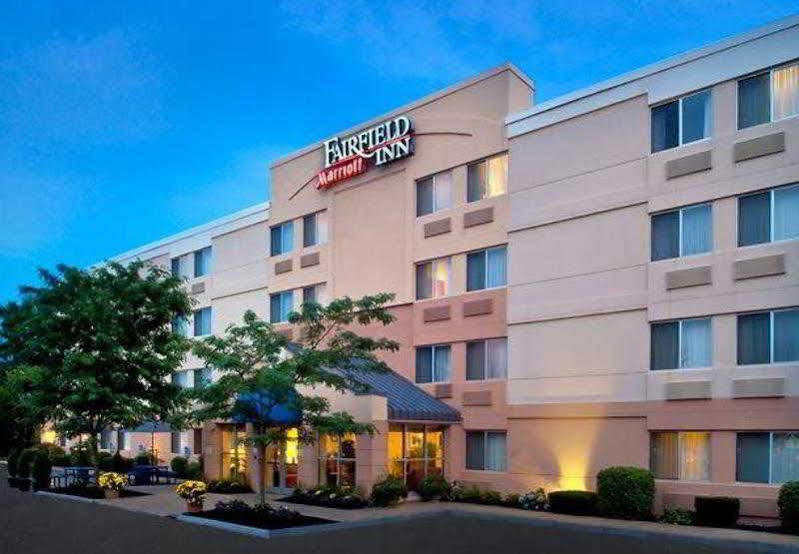 Fairfield Inn By Marriott Еймсбері Екстер'єр фото